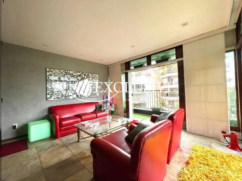 Furnished linear penthouse with 2 bedrooms and 4 baths — photo 11