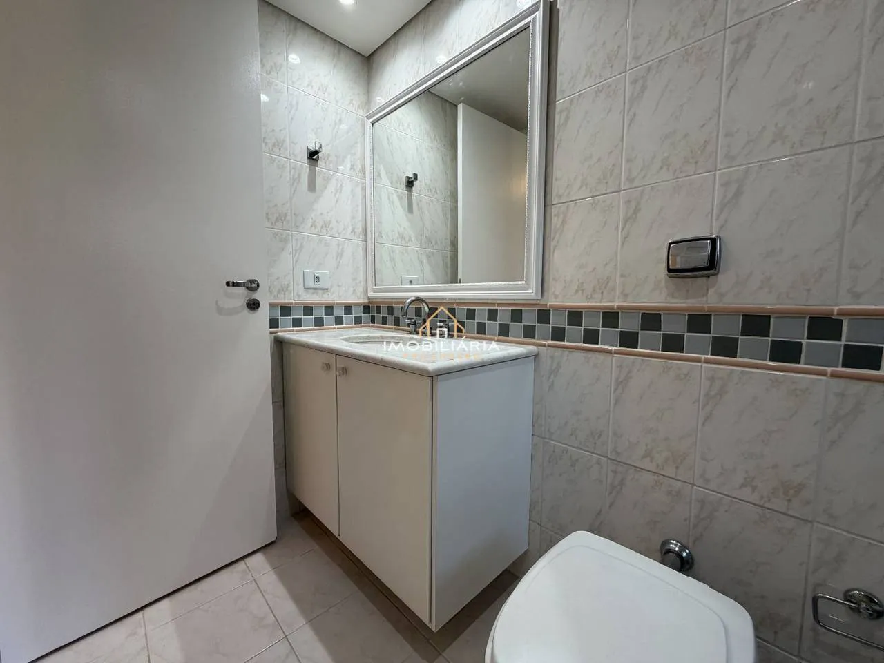 3-bedroom apartment with a home office in Curitiba — photo 32