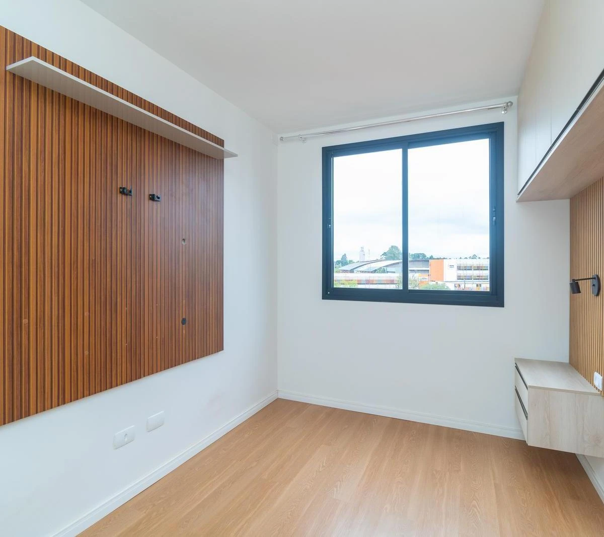 Furnished apartment, 48 m², with a home office — photo 3