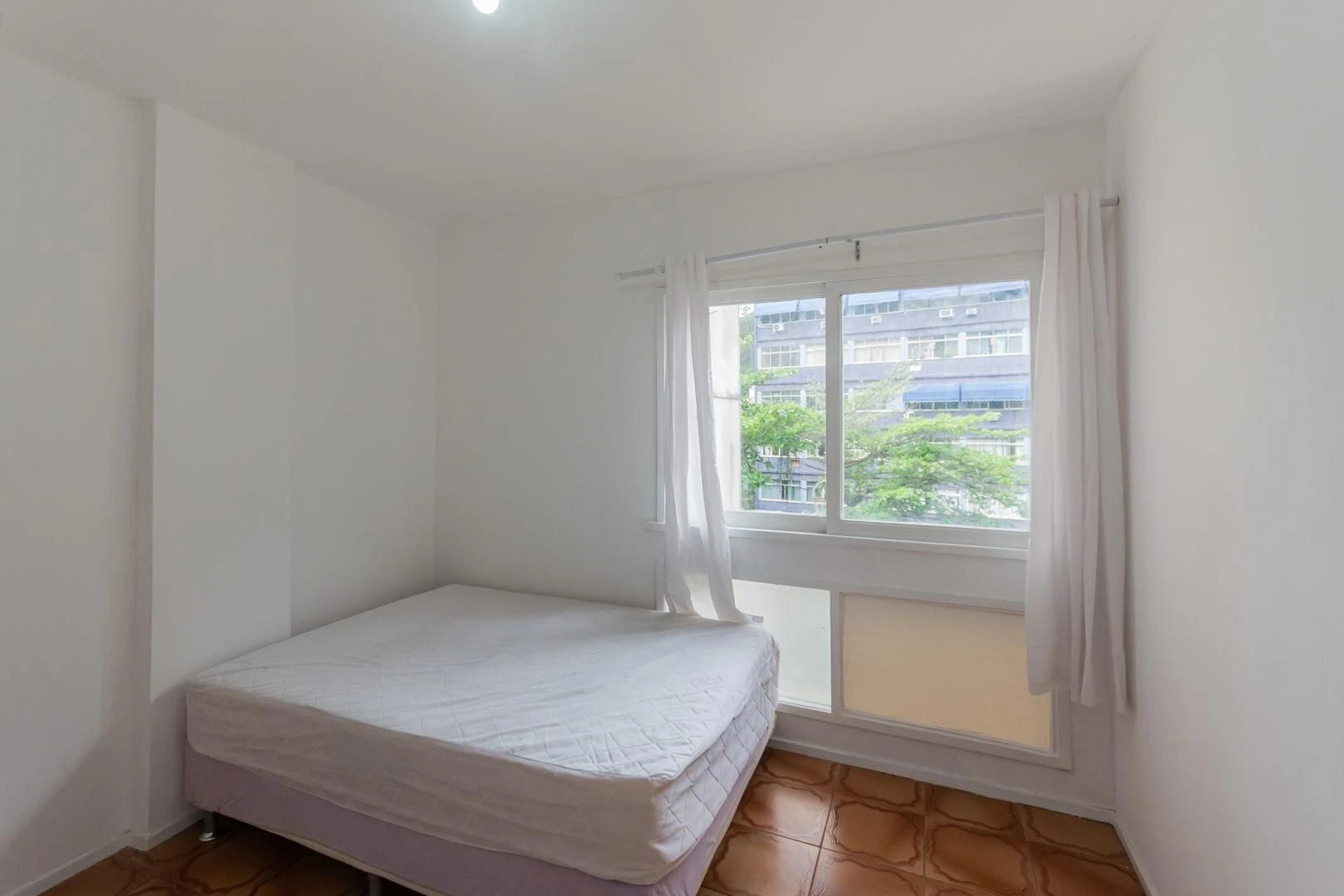 3-bedroom apartment with a home office — photo 26