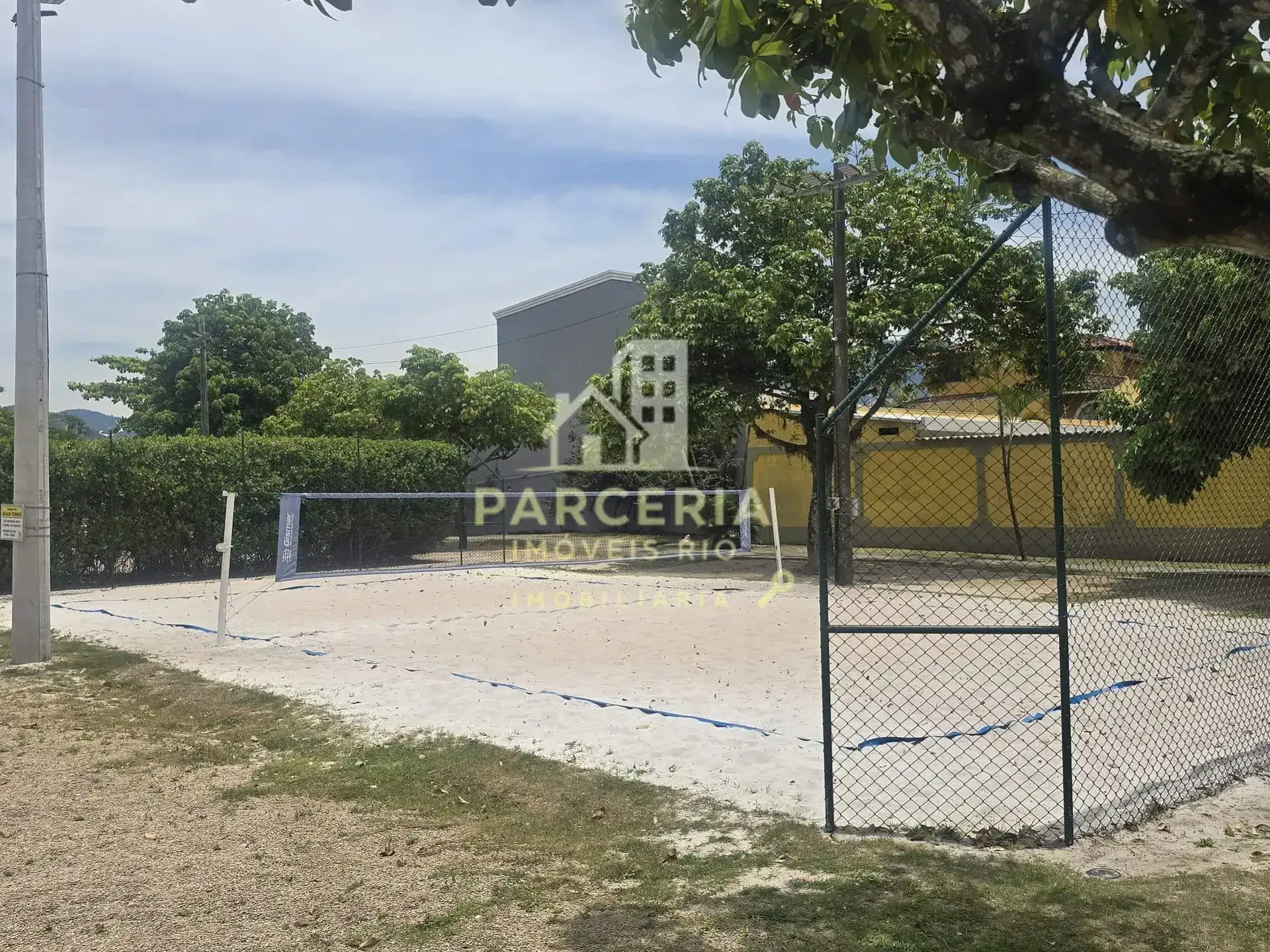 Casa mobiliada com 5 quartos e área de piscina compartilhada — photo 62