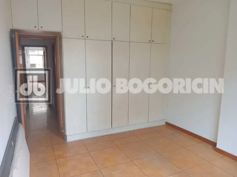 140 m² apartment on the 3rd floor with 1 en-suite — photo 27