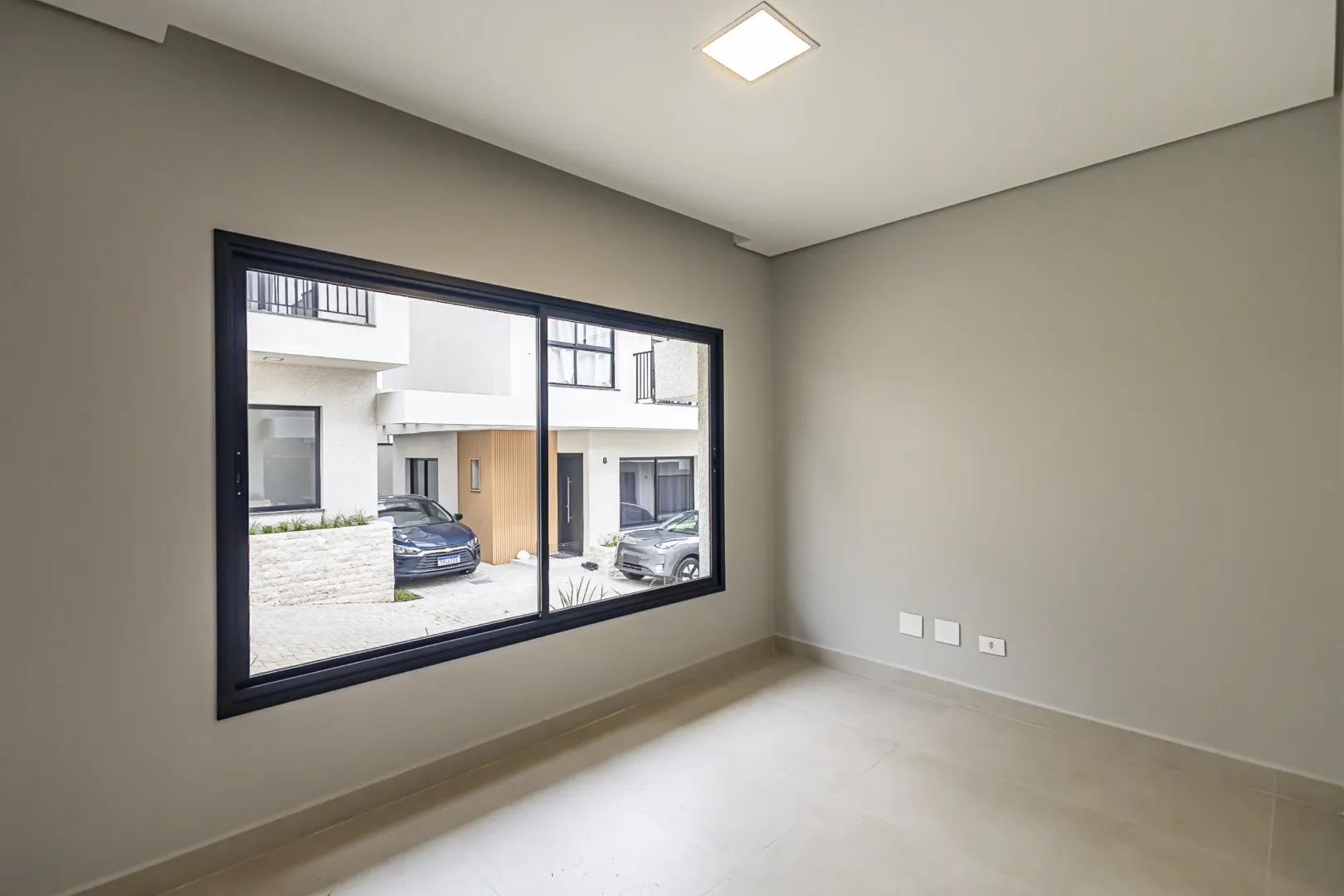 House with 3 bedrooms, 3 baths and 2 parking spots — photo 7