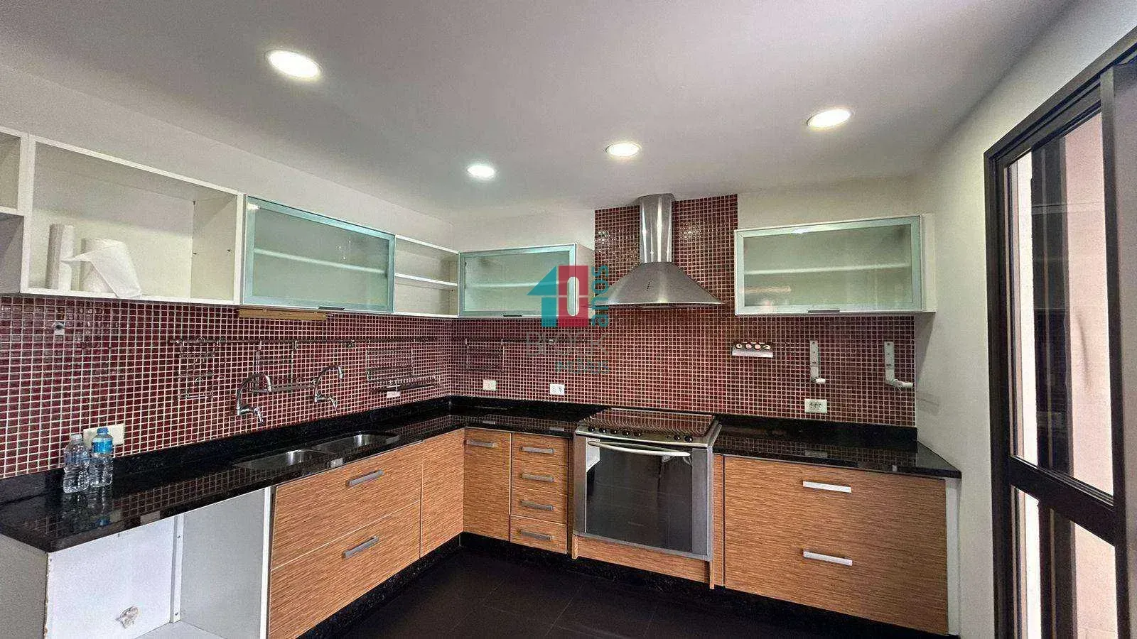 Penthouse with 3 bedrooms, 2 suites, 250 m² — photo 5