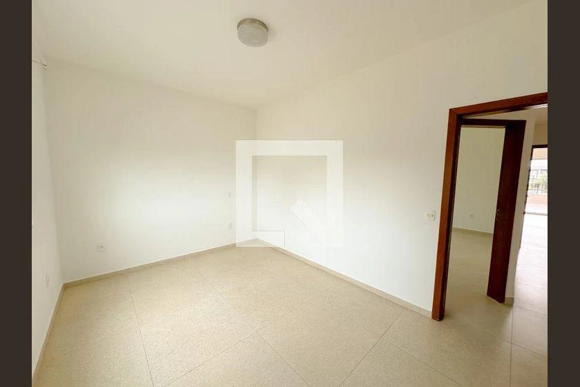 4-bedroom house, 3 with their own bathrooms, 194 m² — photo 36