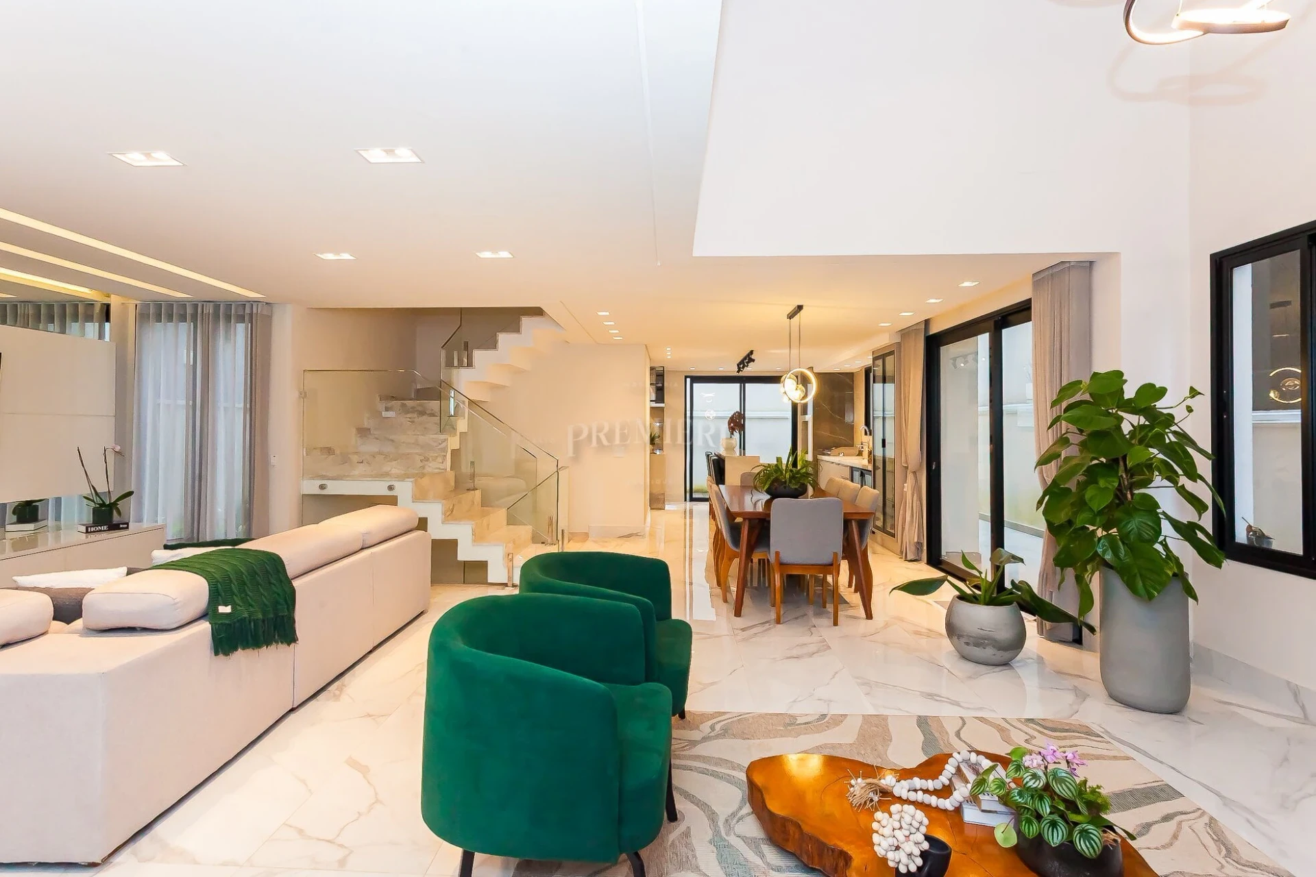 4-bedroom house with a home office in Curitiba — photo 4