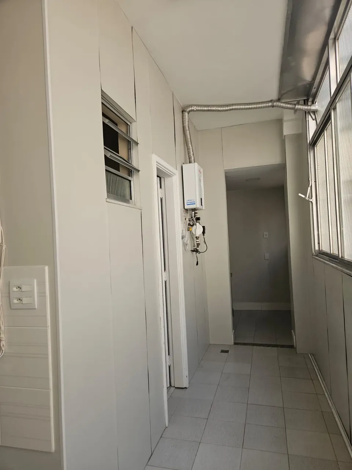 Apartamento, 200 m², com varanda envidraçada — photo 36