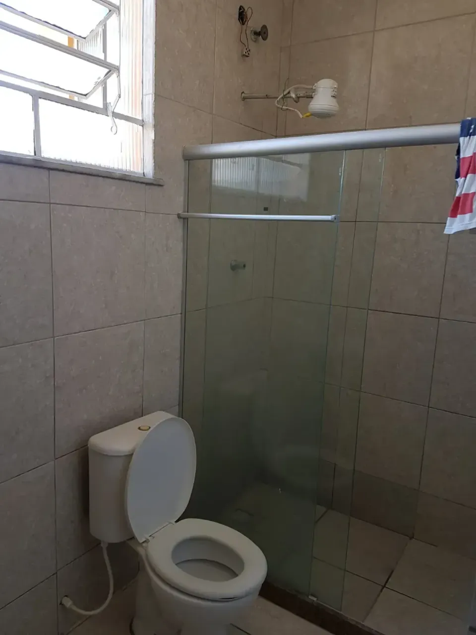 Unfurnished 2-bedroom apartment with ceramic floors — photo 17