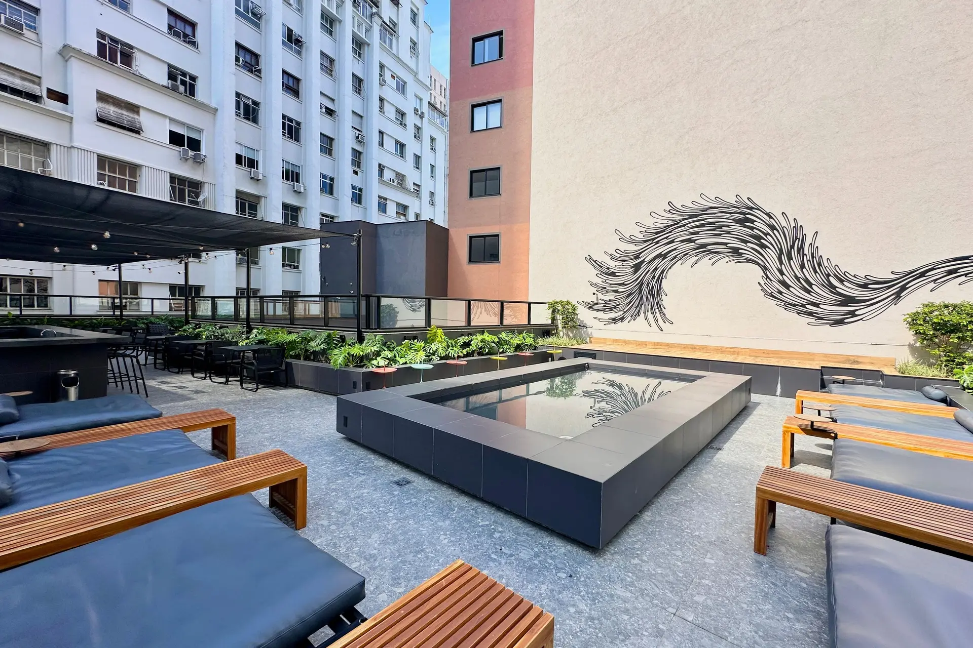 Furnished 1-bedroom apartment with a balcony grill — photo 19