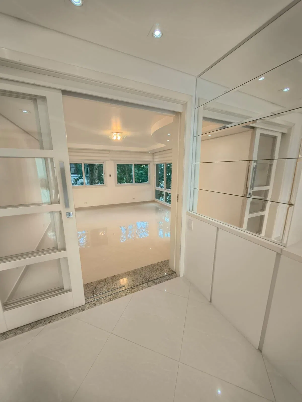 Будинок на 5 кімнат із балконом і 400 м² — photo 15