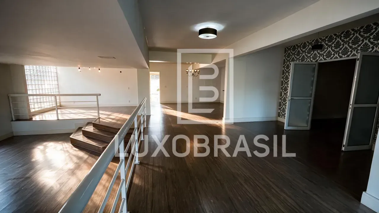 House with 5 bedrooms and balcony with built-in grill — photo 10