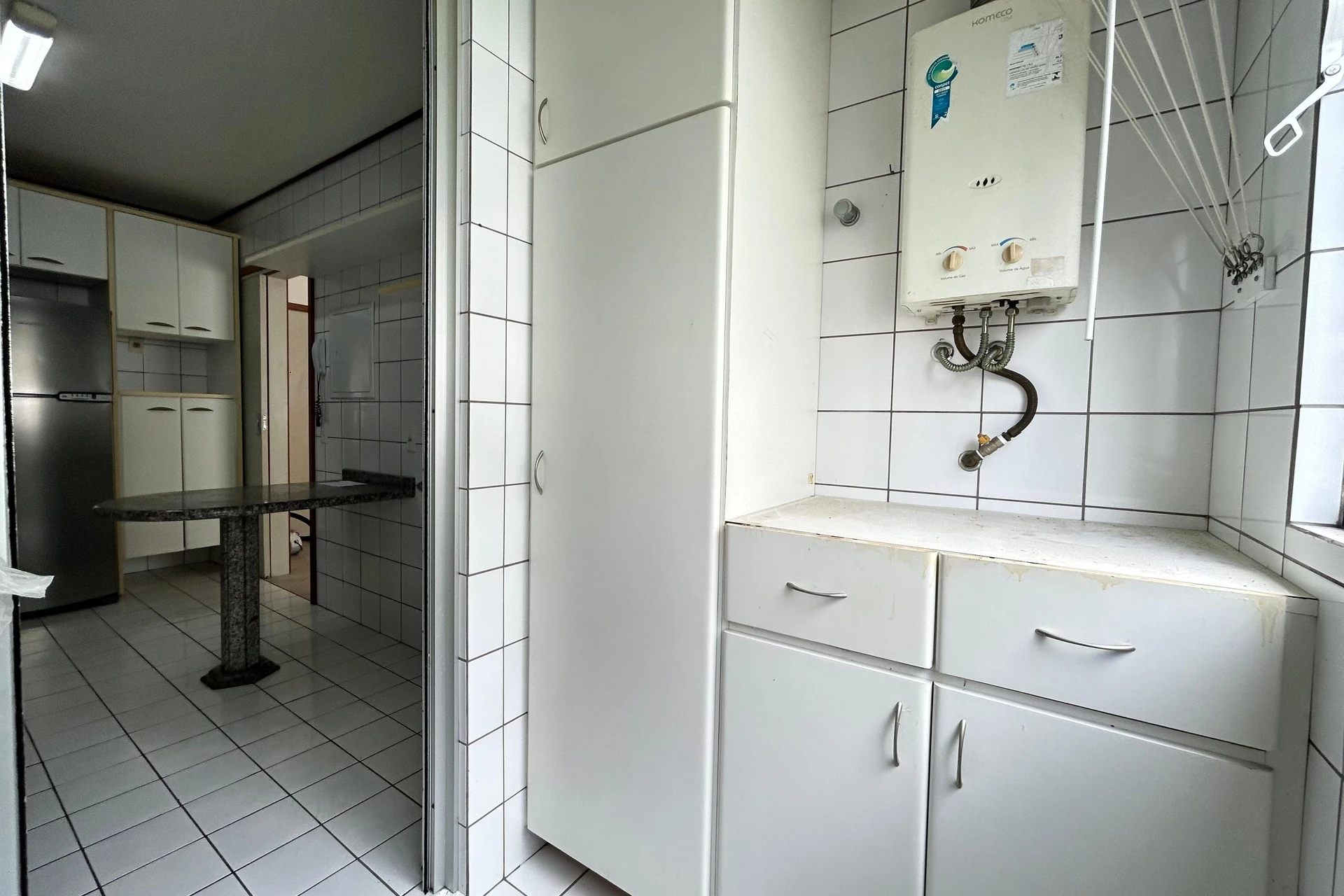 3-bedroom apartment in a building with a gym — photo 28