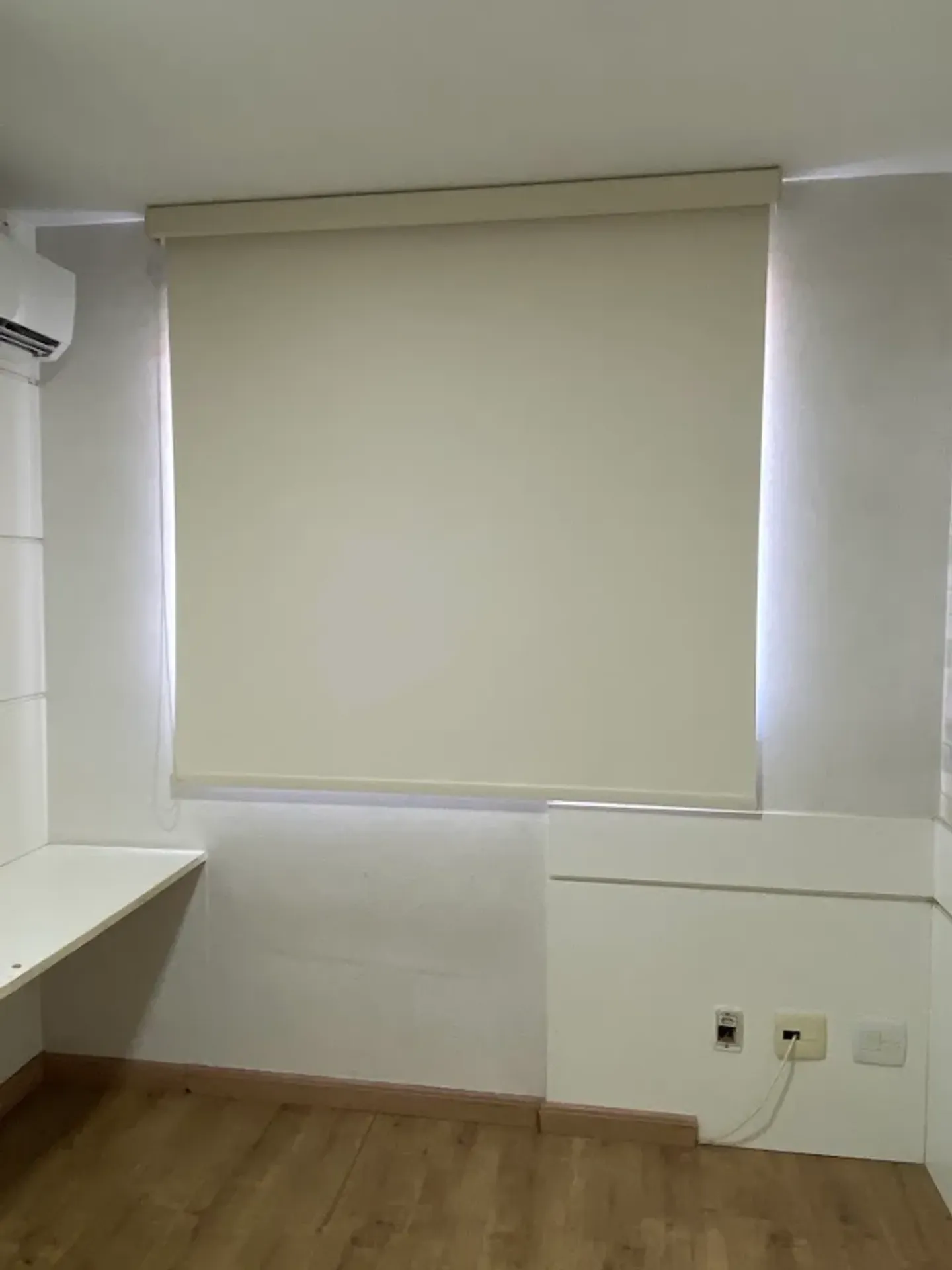 Apartment on the 1st floor with a glass-enclosed balcony — photo 17
