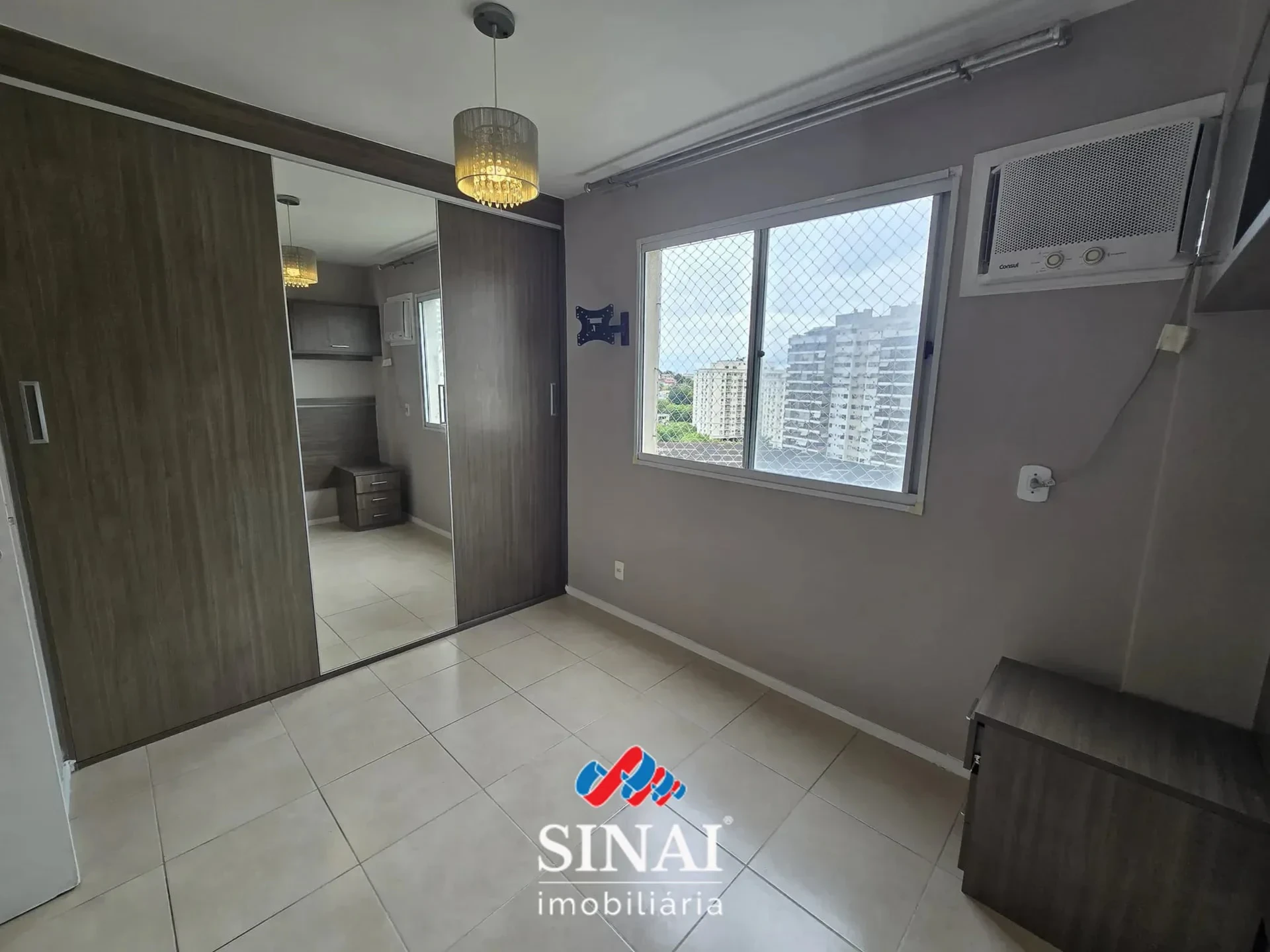 Apartamento de 2 quartos em condomínio com piscina — photo 22