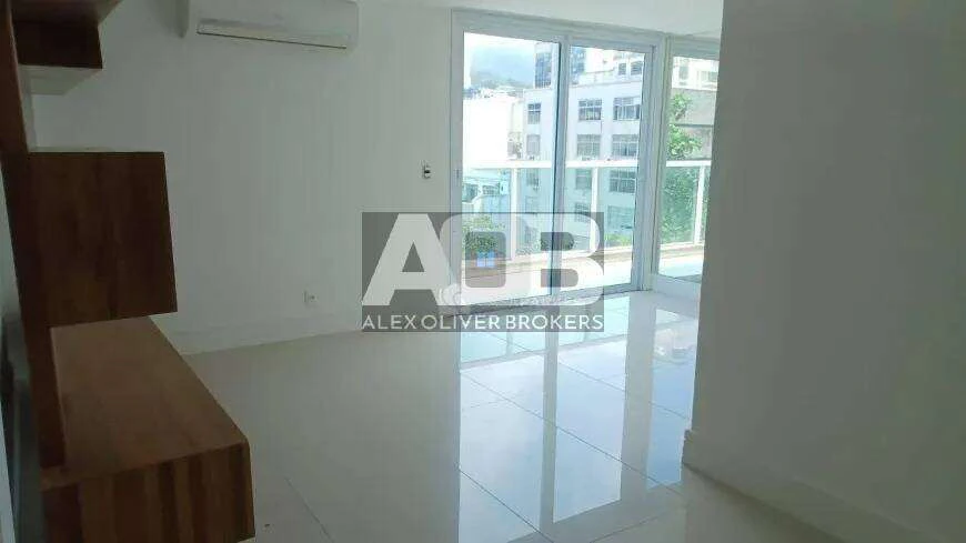 Триплекс-пентхаус 660 м² з 3 спальнями та 1 паркомісцем — photo 2