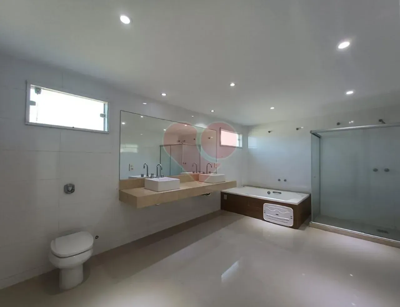 House with 5 bedrooms and 5 bathrooms, 900 m² — photo 6