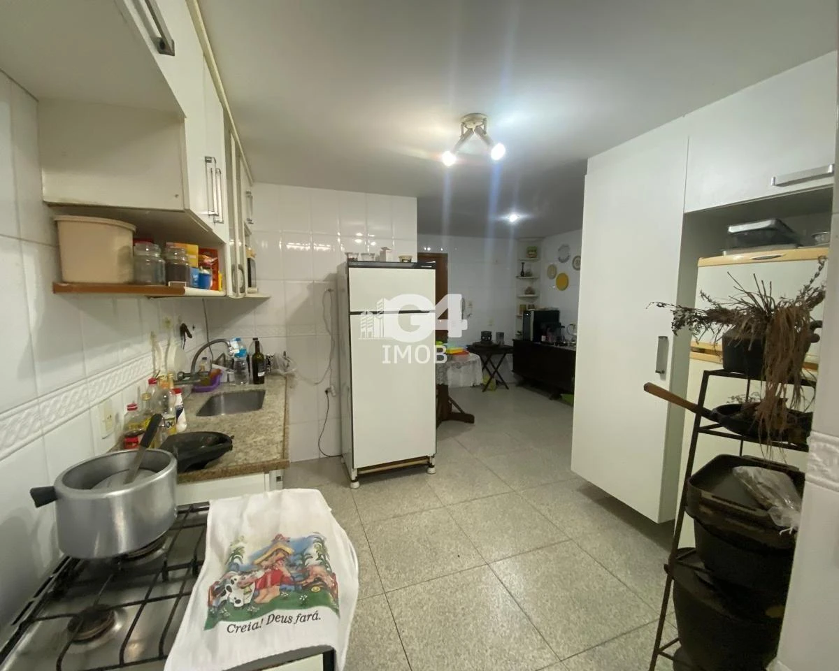 150 m² apartment with 2 bedrooms and 2 bathrooms — photo 8