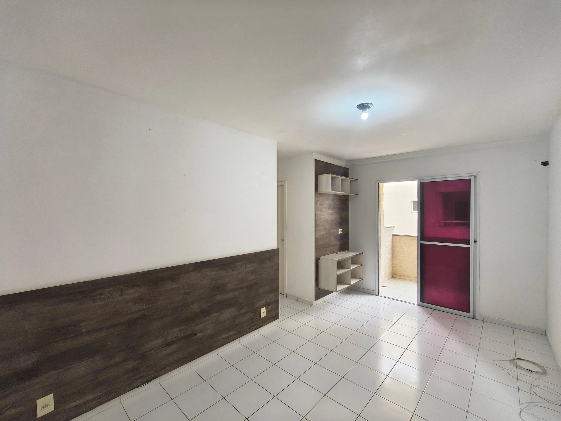 2-bedroom apartment in a building with a gym — photo 24