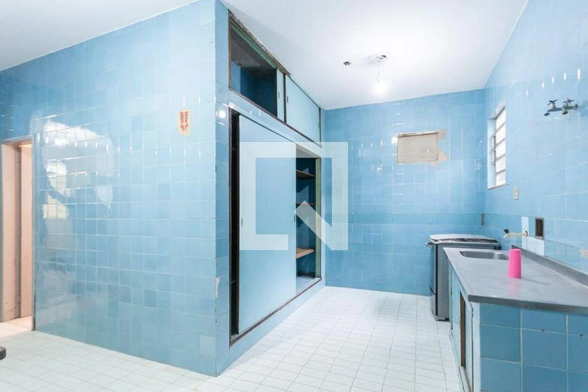 Casa para aluguel com 4 quartos e varanda, 600 m² — photo 14