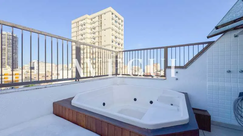 Apartamento mobiliado com 4 quartos e 5 banheiros — photo 17