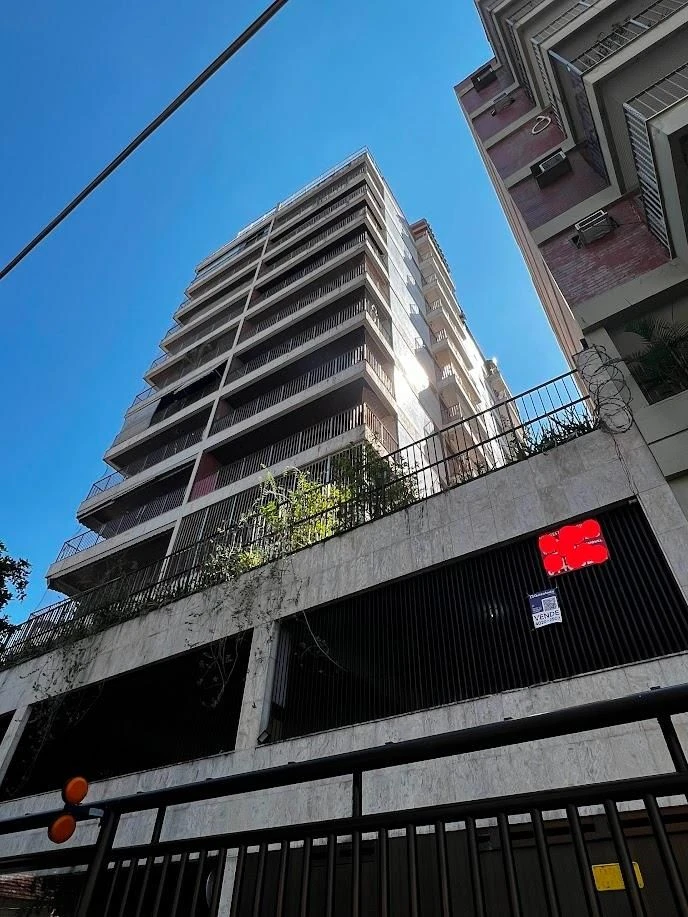 Unfurnished apartment with 3 bedrooms and 2 parking spots — photo 78