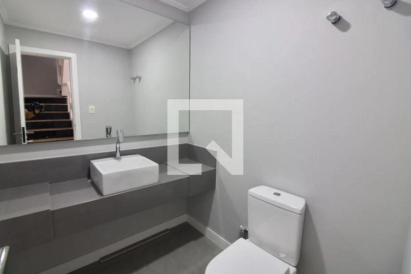Furnished house, 260 m², with a bathtub — photo 42
