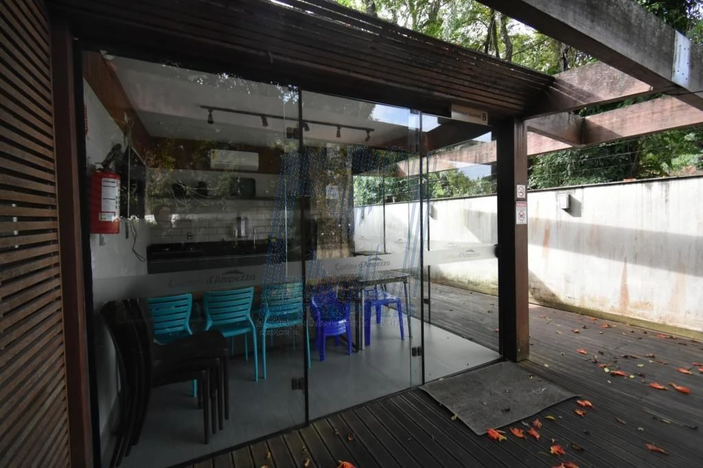 2-bedroom apartment with a mountain view — photo 8