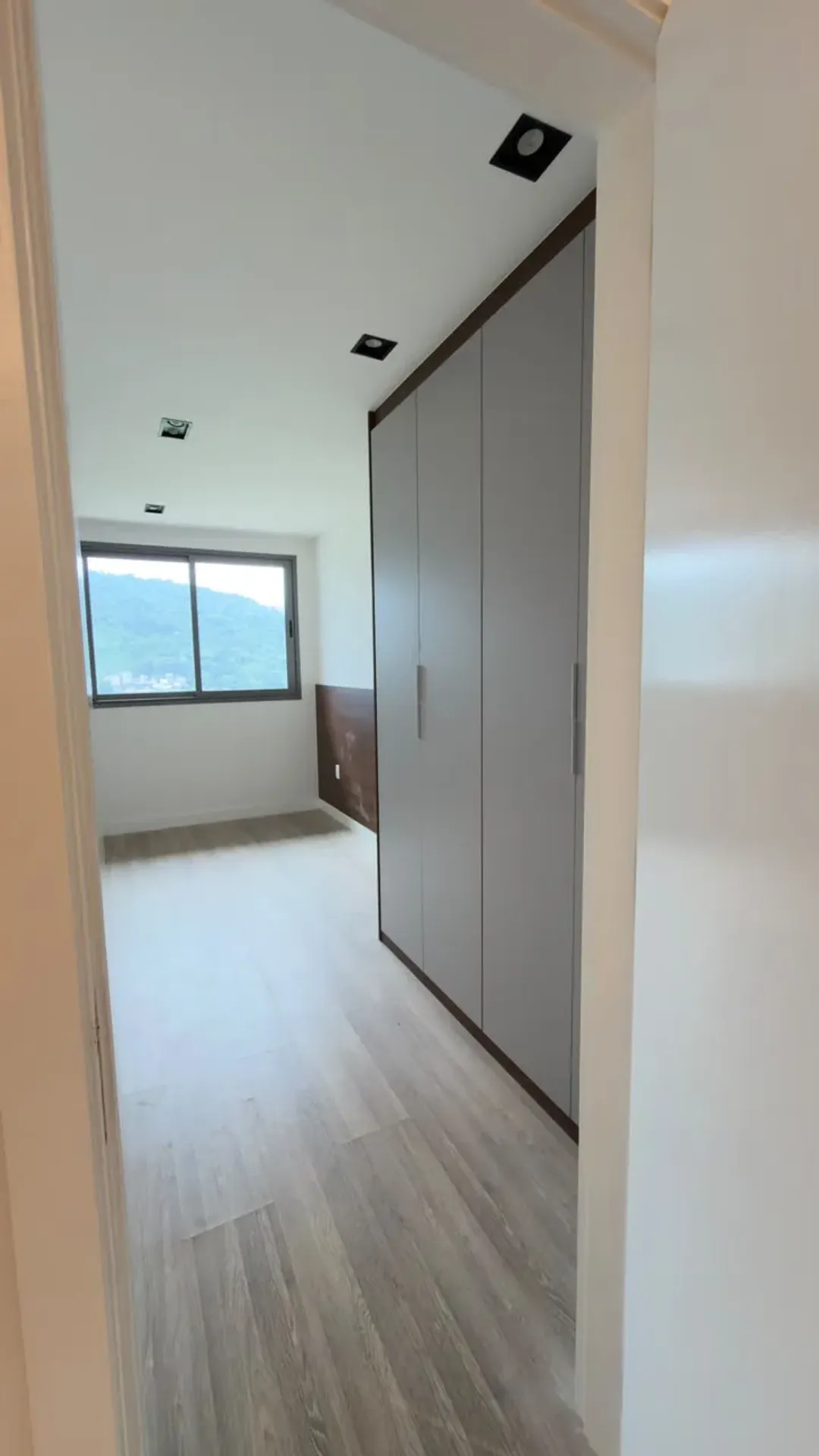 2-bedroom apartment with a mountain view in Rio de Janeiro — photo 15