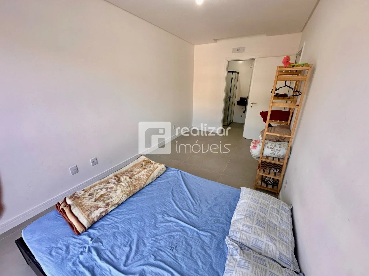 Furnished 2-bedroom apartment with integrated kitchen — photo 33