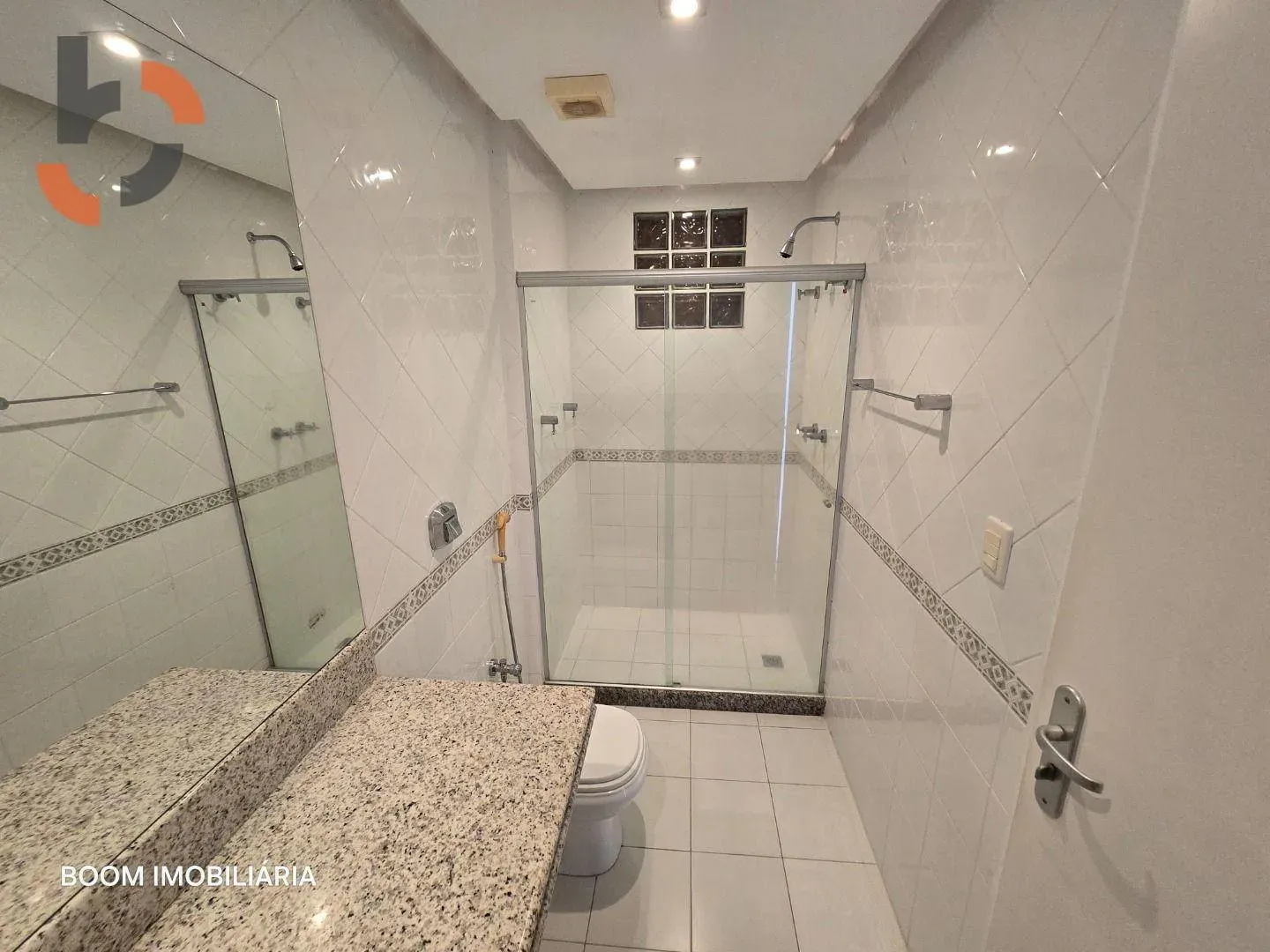 3-bedroom apartment with a closed gas kitchen — photo 35