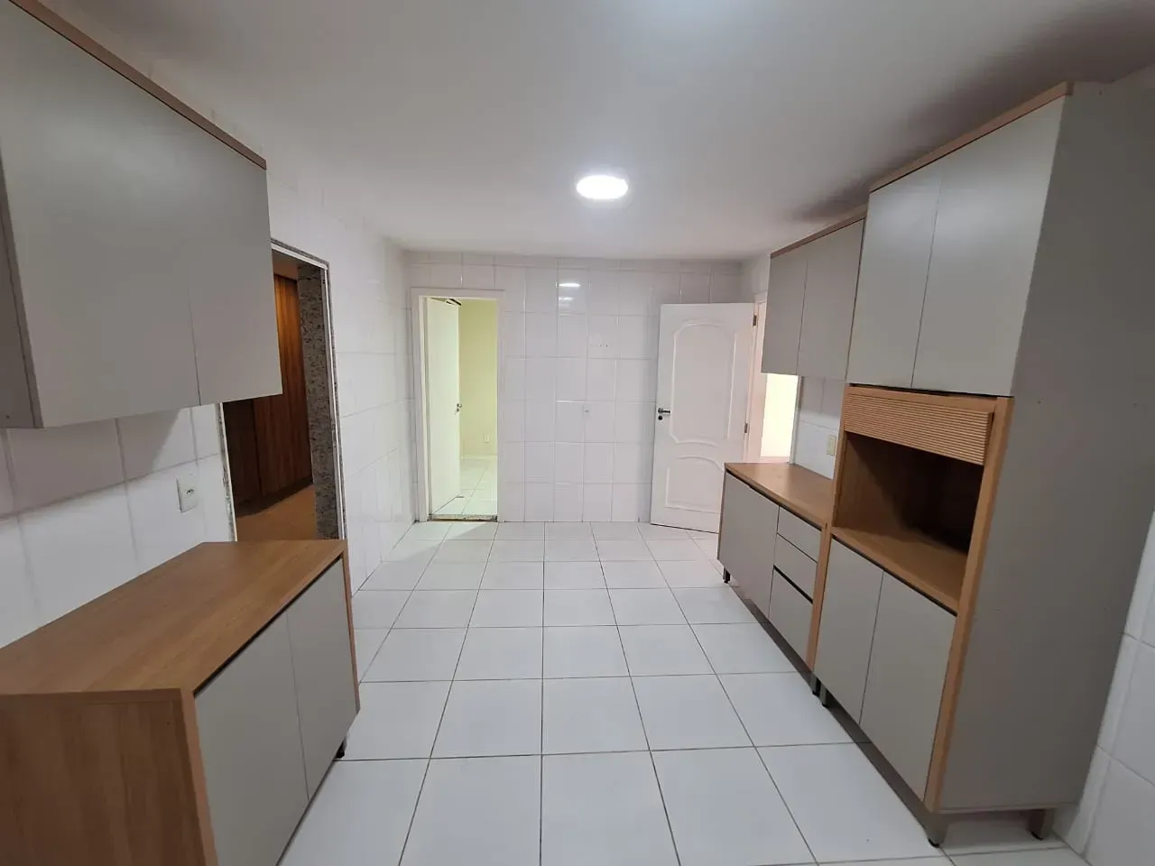 Casa em condomínio fechado com 4 quartos e 3 suítes — photo 3