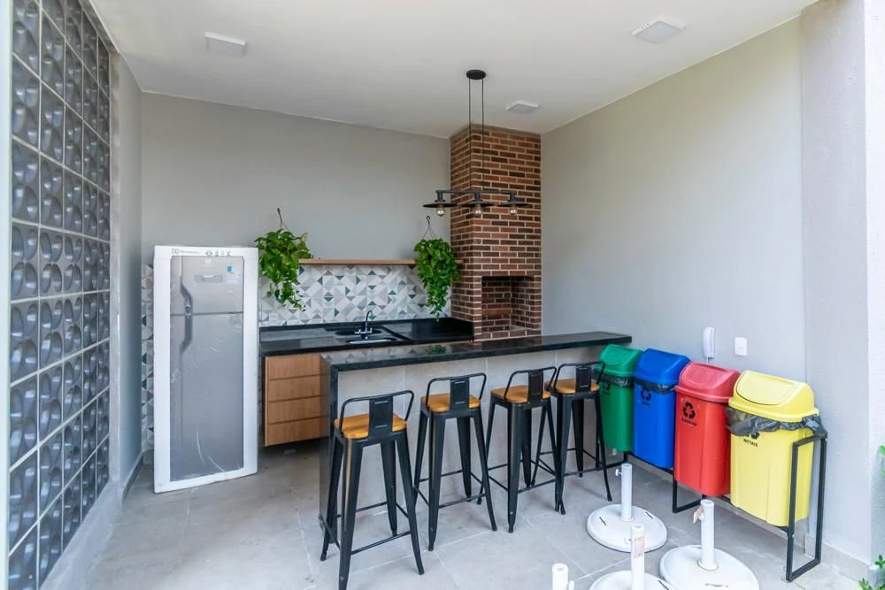 One-bedroom apartment with a washing machine — photo 13