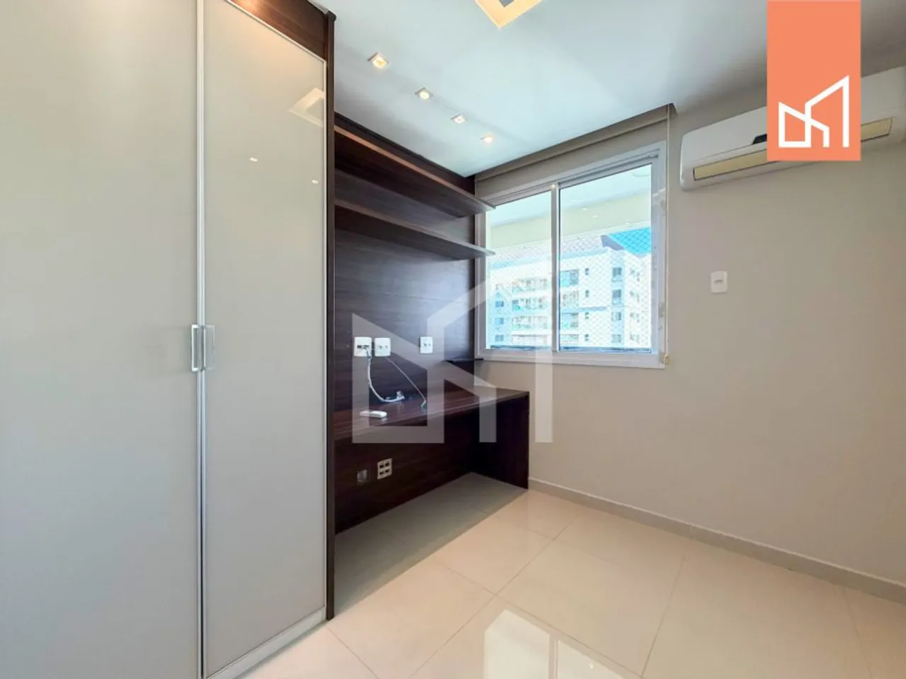 Rental apartment with an open-plan kitchen, 3 bedrooms — photo 13
