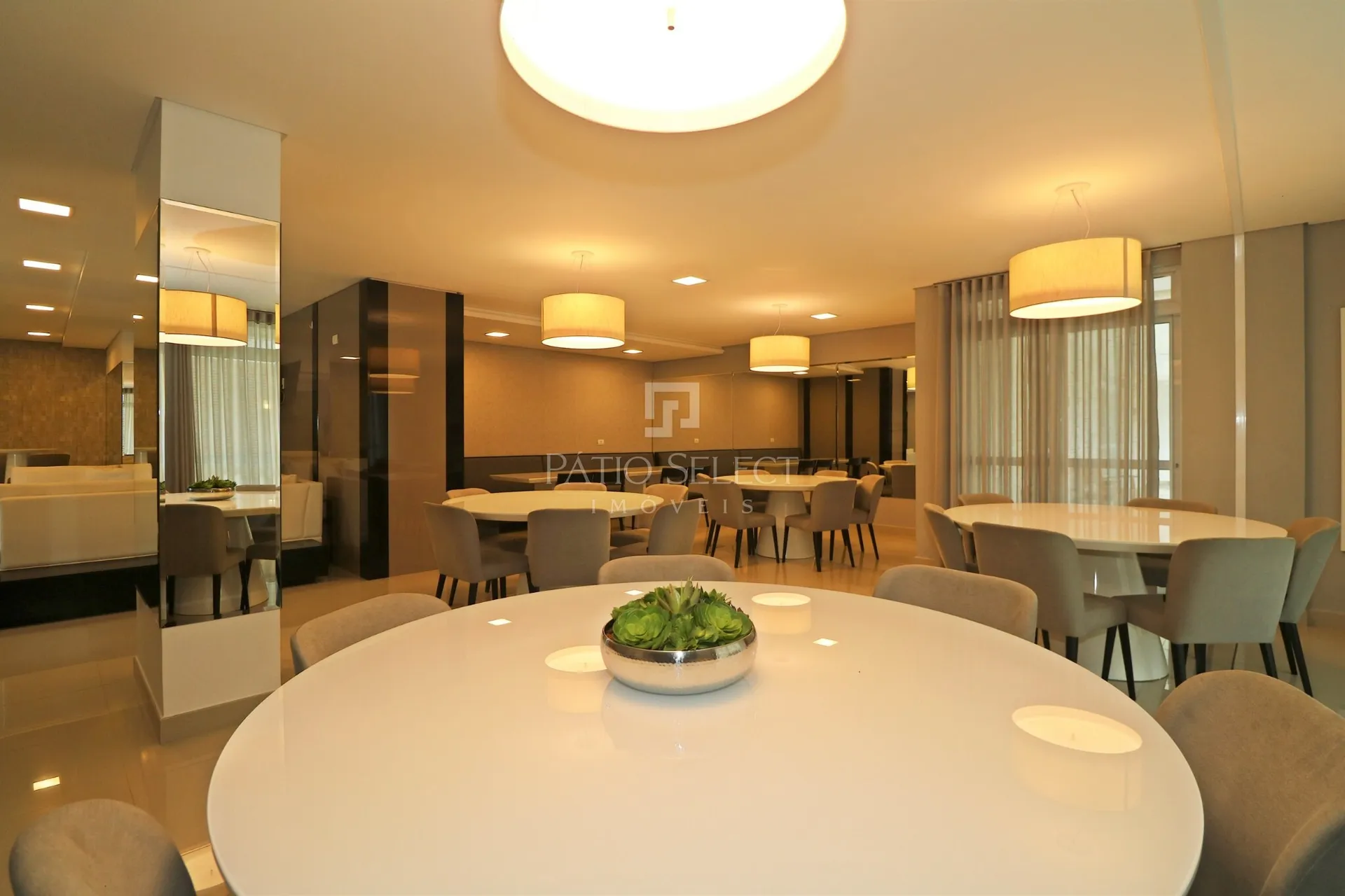 Apartment on the 8th floor with a glass-enclosed balcony — photo 9