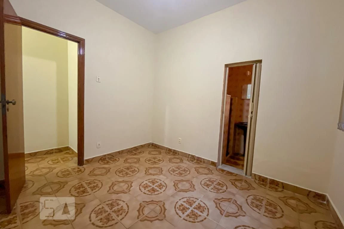 Квартира с 2 спальнями и стиральной машиной — photo 33