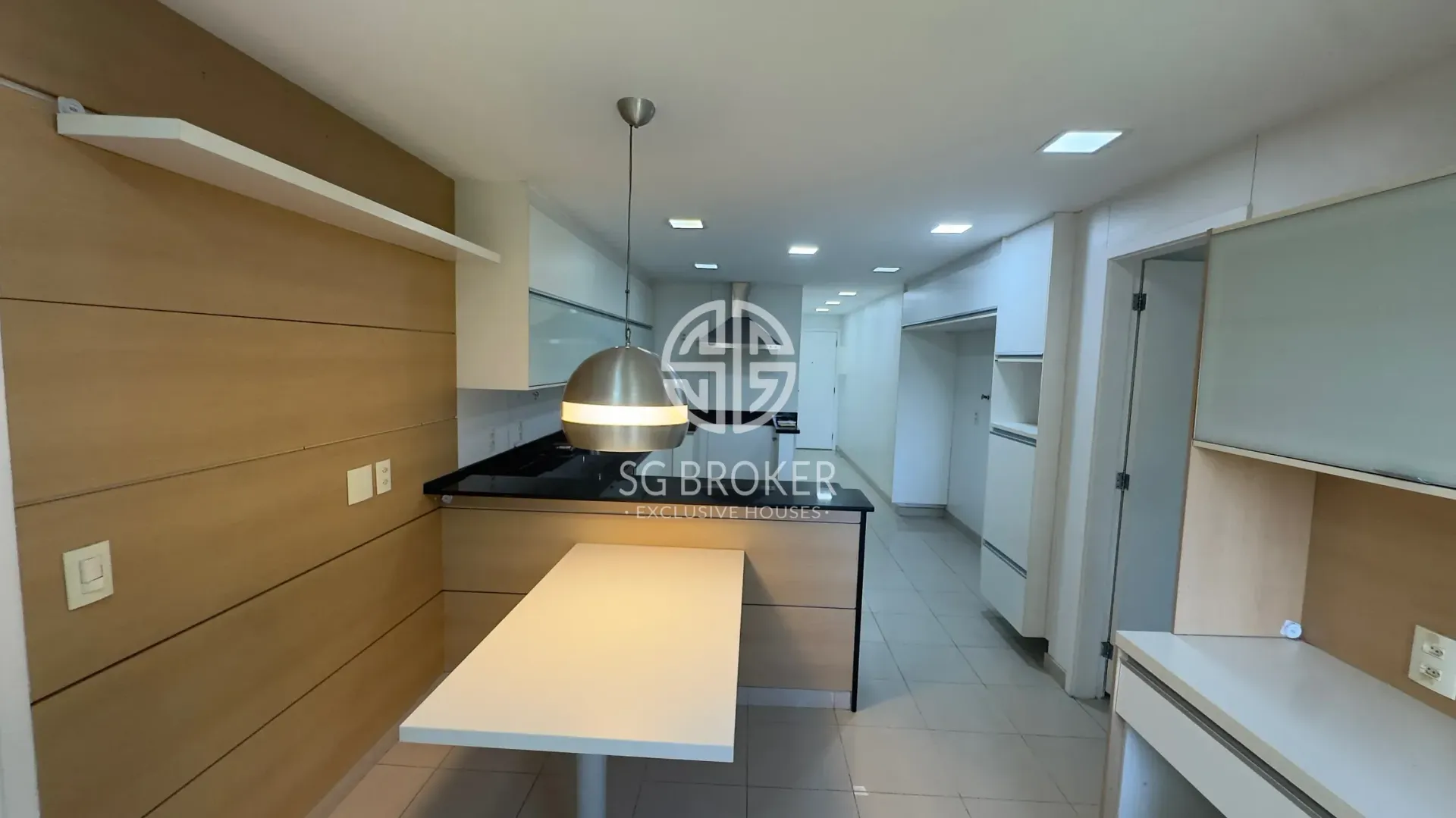 Apartamento com cozinha integrada e 4 dormitórios — photo 19