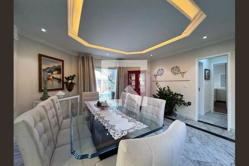 Furnished 6-bedroom house with 387 m² and 4 en-suites — photo 43