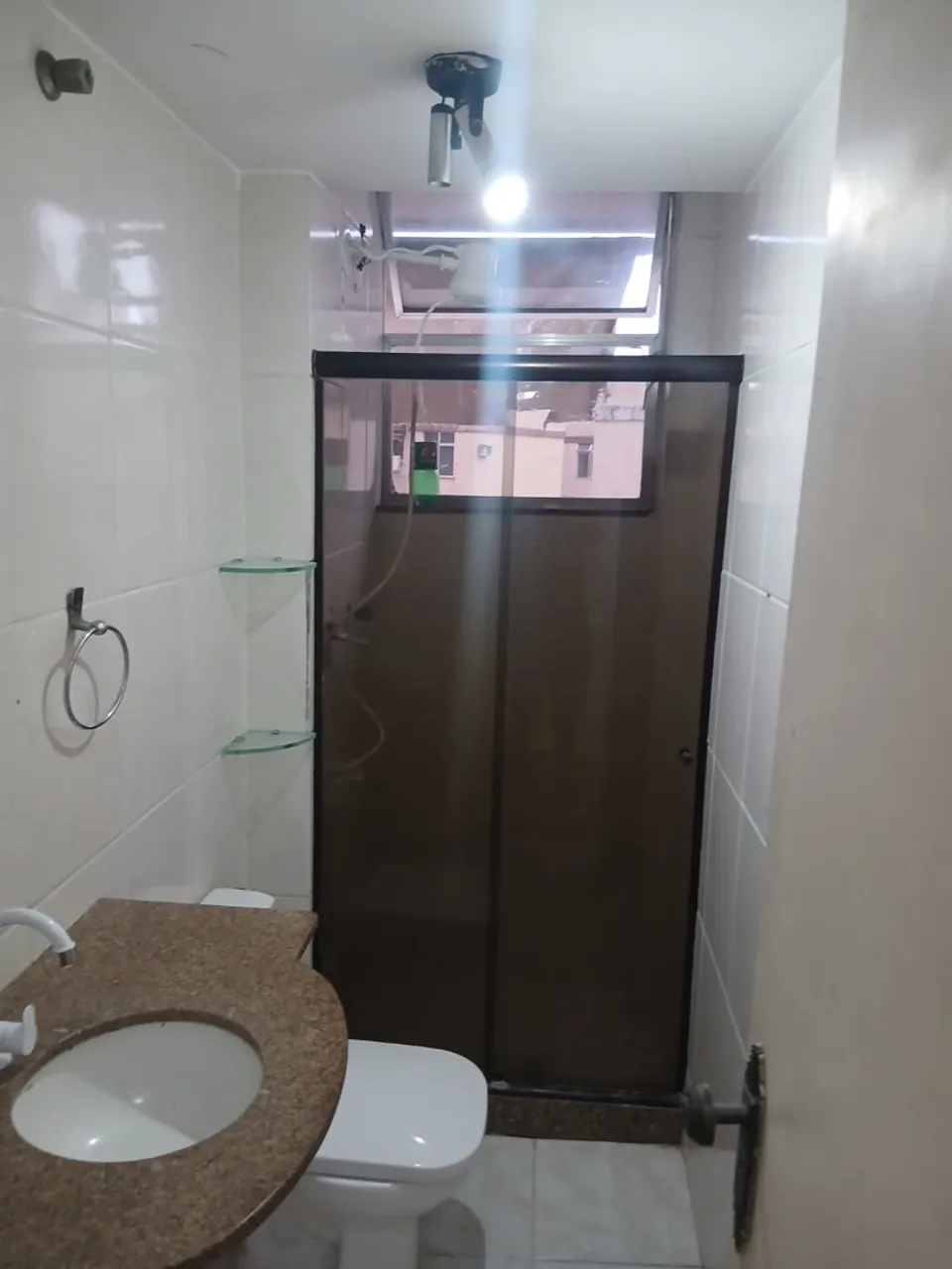 2-bedroom apartment in a building with a gym — photo 4