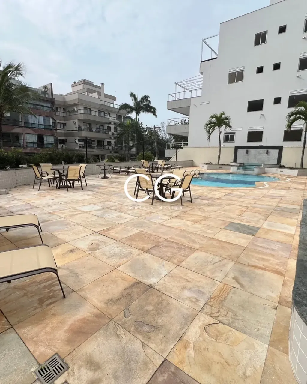 Apartment with 2 bedrooms and enclosed balcony — photo 7