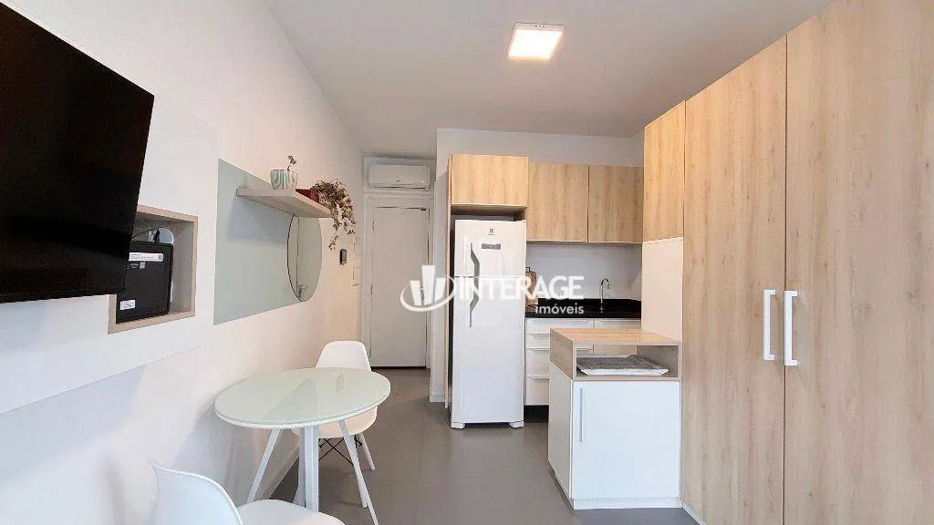 Studio with 1 bedroom and 1 bathroom with a private BBQ — photo 10