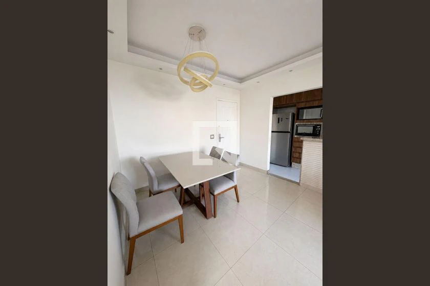 3-bedroom apartment in a building with a gym — photo 6