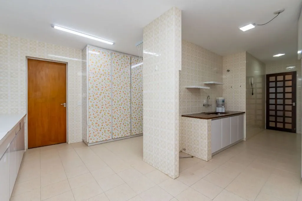 Apartamento de 3 dormitorios con 202 m² y 2 plazas — photo 18