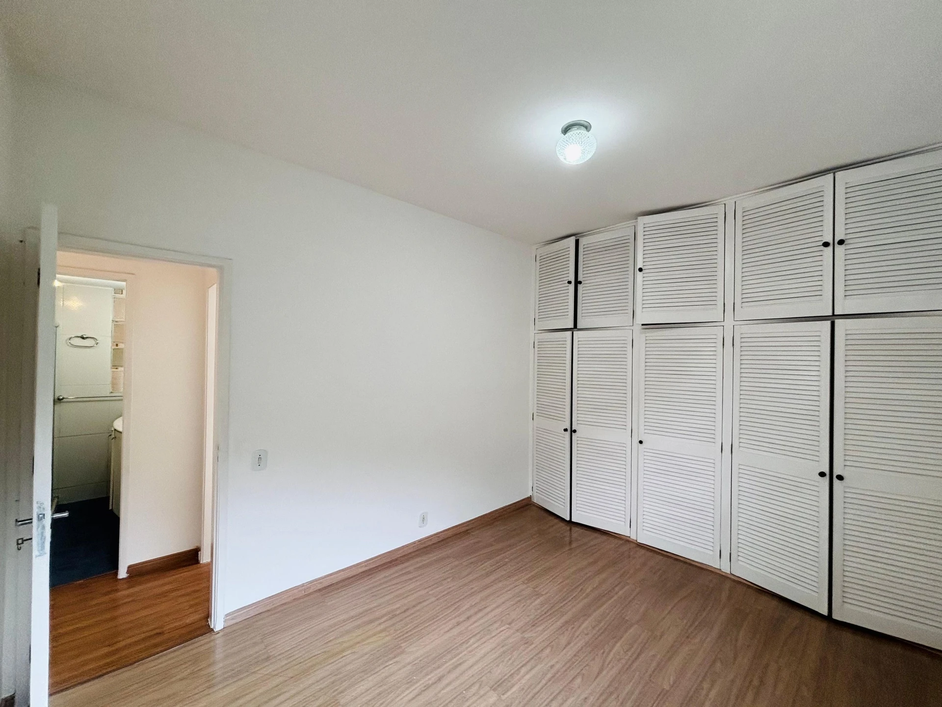 Apartment, 100 m², with a water view — photo 10