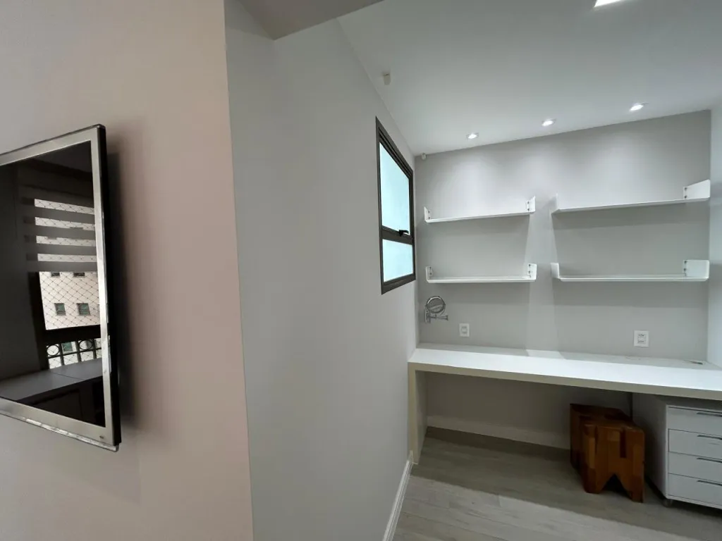 179 m² furnished apartment with 3 en-suites and 4 baths — photo 36