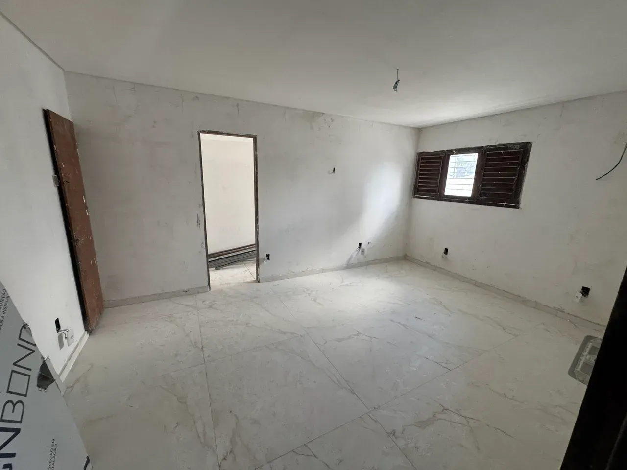 Рабочее место и 5 спален: дом 200 м² — photo 5