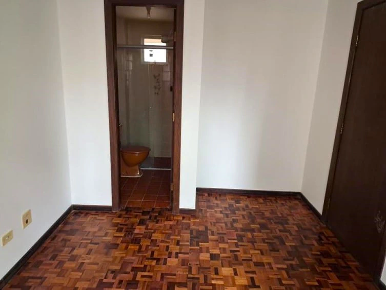 Apartment, 45 m², with wood or laminate floors — photo 16