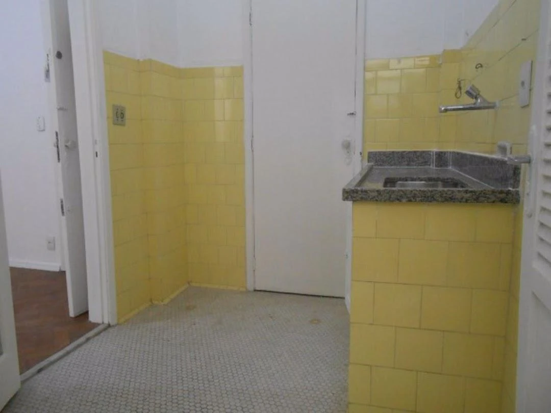 2-bedroom apartment with wood or laminate floors — photo 18