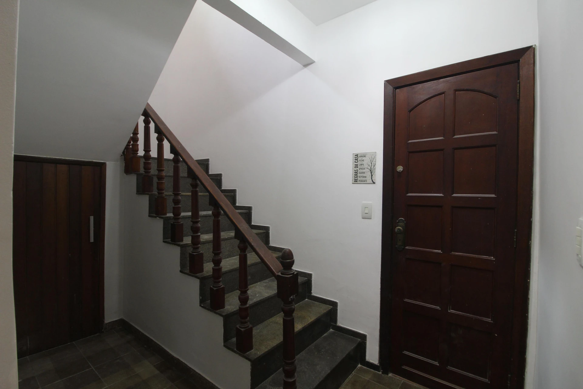 House, 450 m², with a grill on the balcony — photo 44