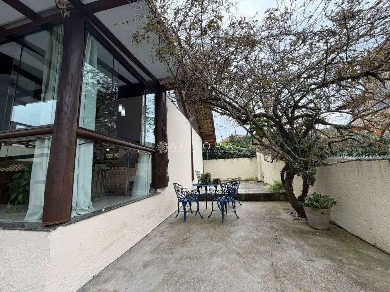 3-bedroom house with a washing machine — photo 25