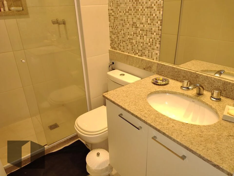 Furnished 84 m² apartment with 3 bedrooms and a suite — photo 15